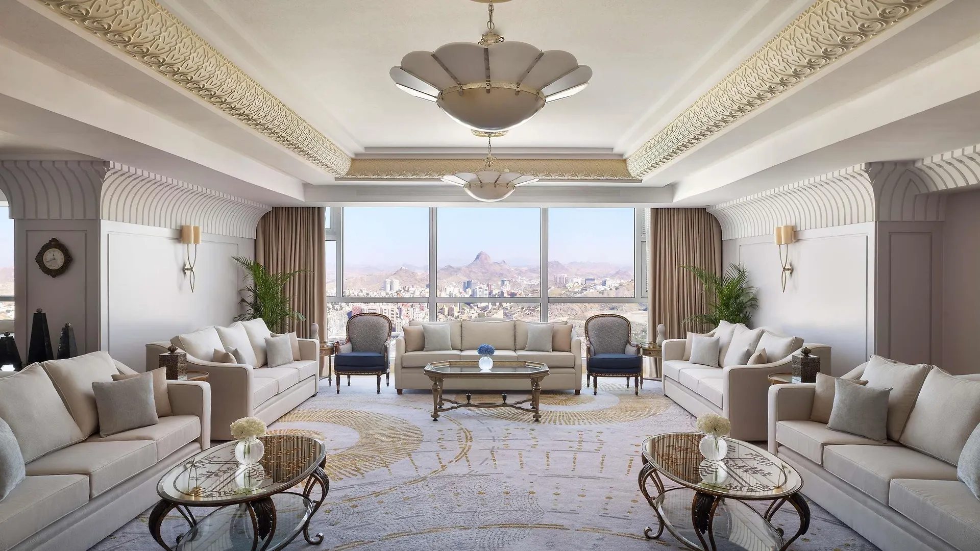 Raffles Makkah Palace Mecca 5*,
