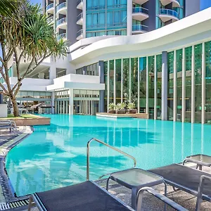 https://mantra-legends-hotel-gold-coast.queenslandhotels.net
