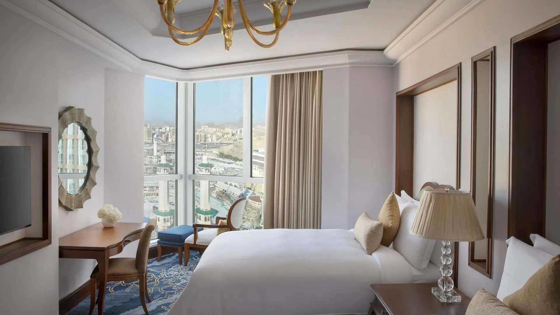 ***** Hotel Raffles Makkah Palace Mecca Saudi Arabia
